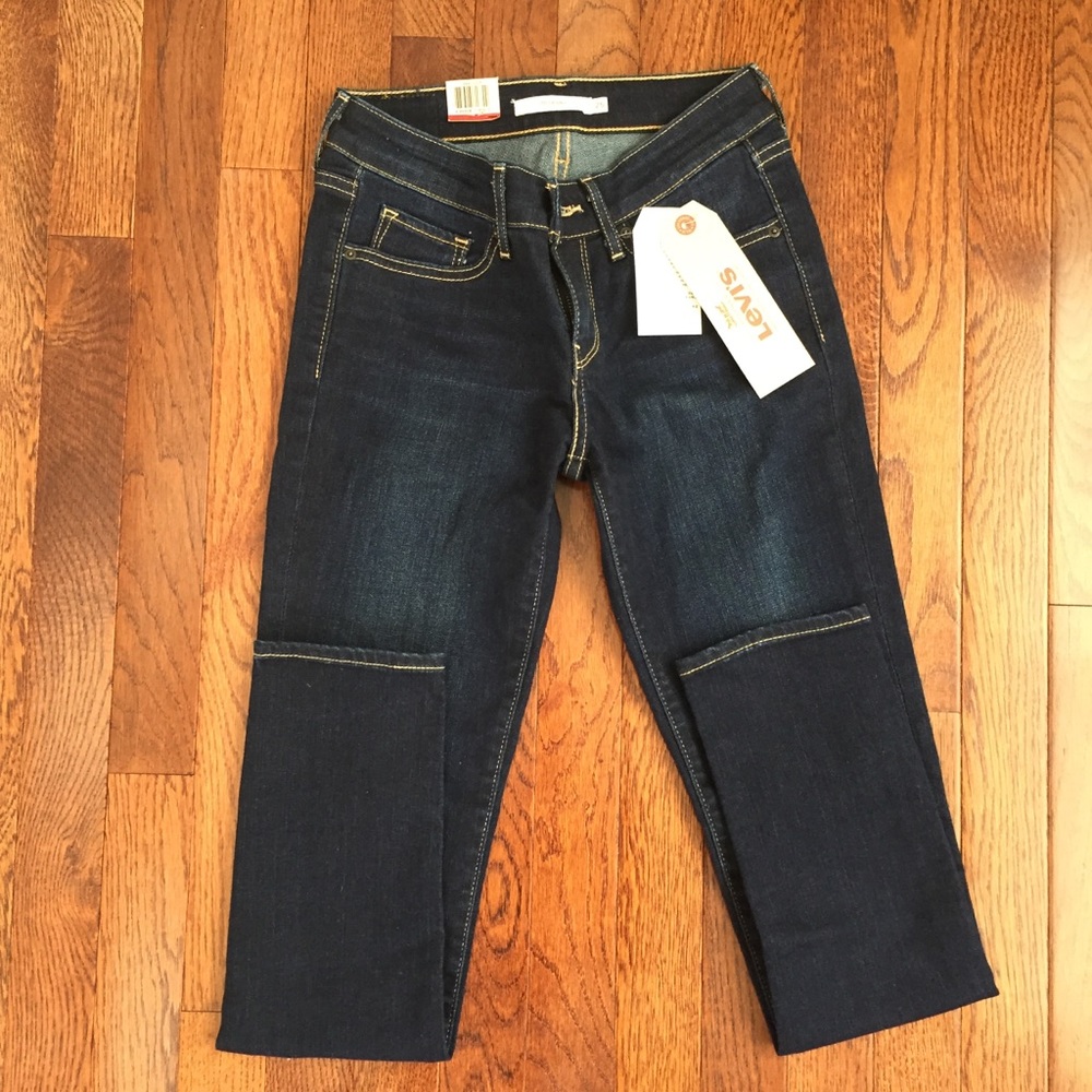Levi’s dark wash 711 skinny jeans - NWT